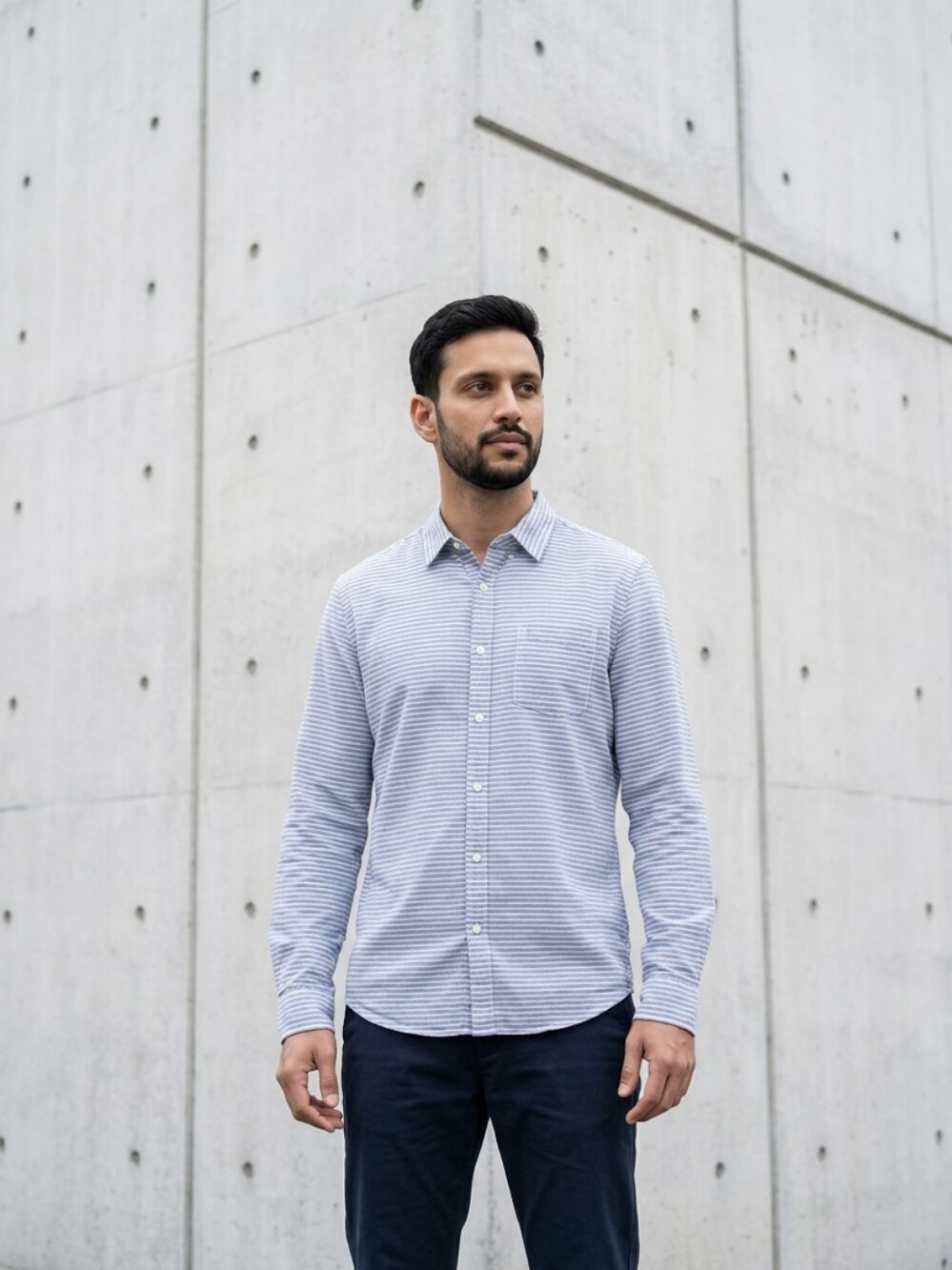 Gap long sleeve button down shirt. Size L